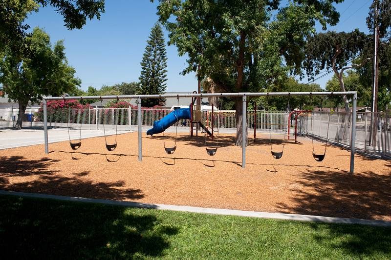Baldy View Elementary photo