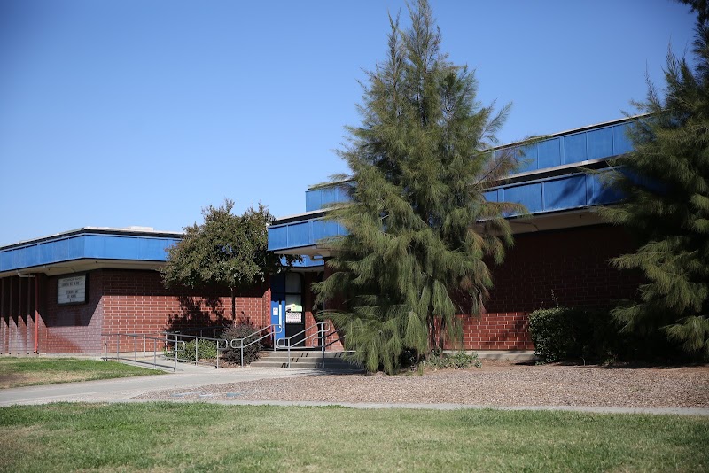Woodridge Elementary photo