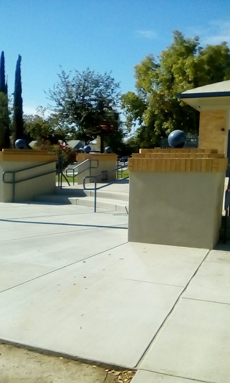 Roosevelt Elementary photo