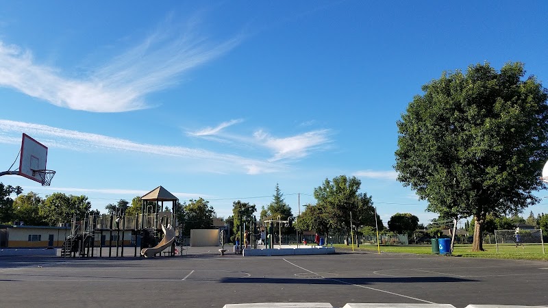 Castlemont Elementary photo
