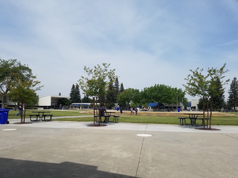 Alta Sierra Intermediate photo