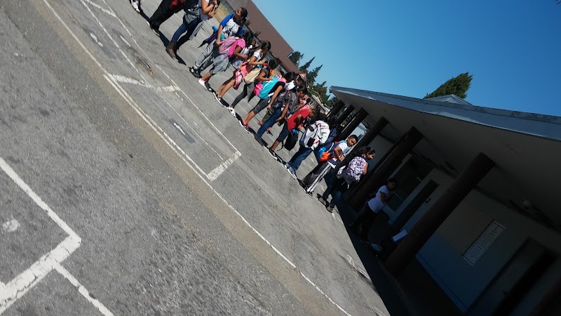 Glassbrook Elementary photo