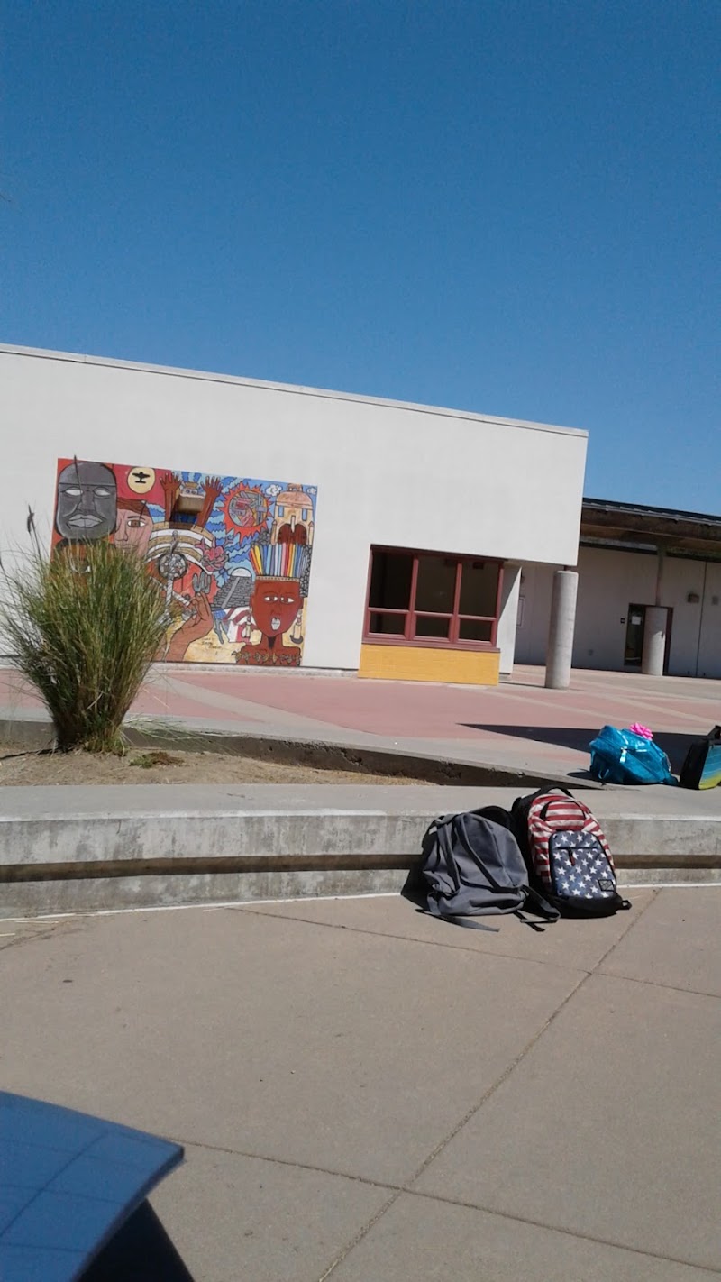 Oak Grove Middle photo