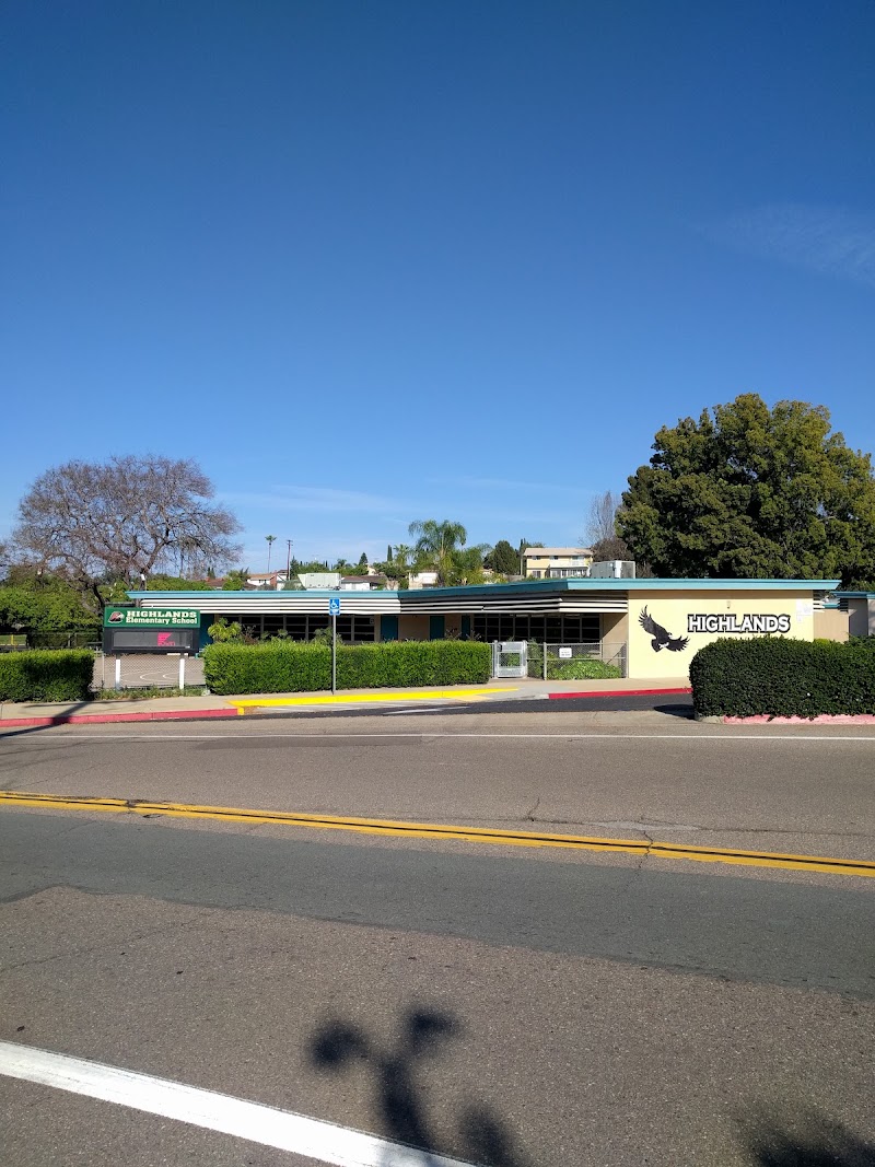 Highlands Elementary photo