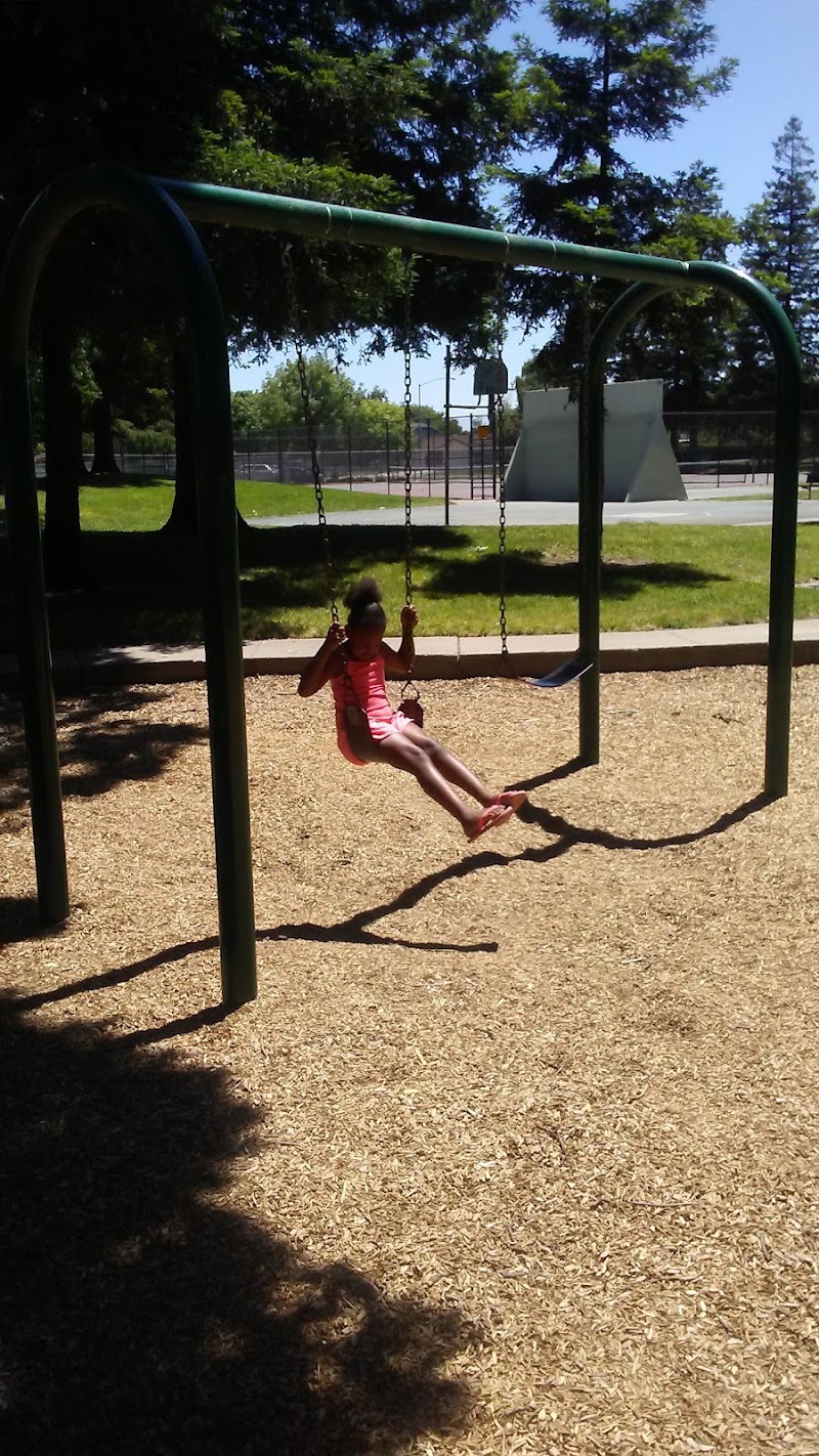 Creekside Elementary photo