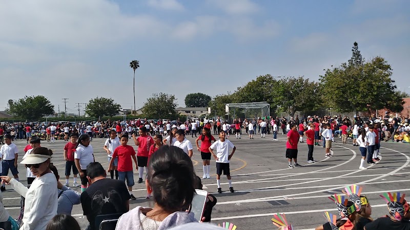 Denker Avenue Elementary photo