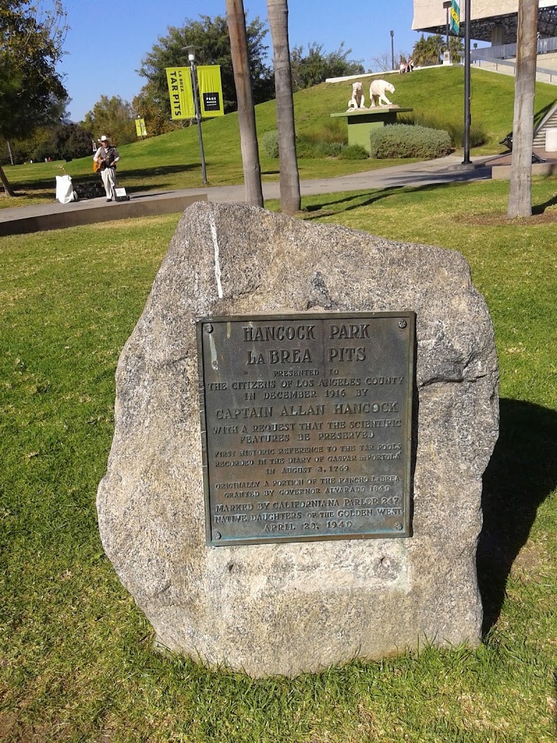 Hancock Park Elementary photo