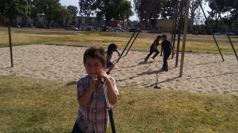 Loreto Street Elementary photo