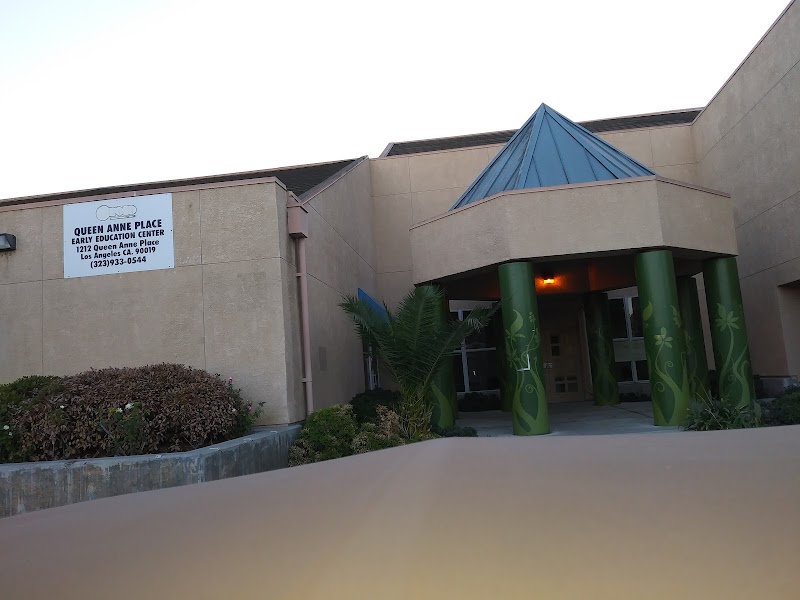 Queen Anne Place Elementary photo