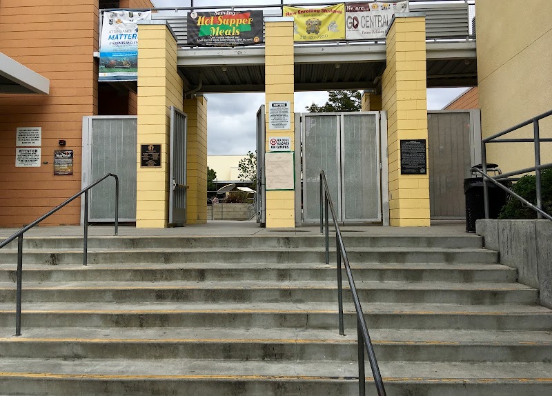 Frank del Olmo Elementary photo
