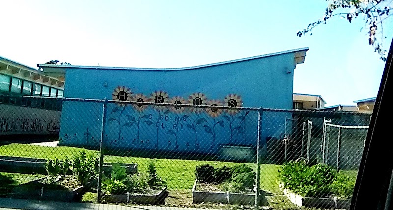 Harloe Elementary photo
