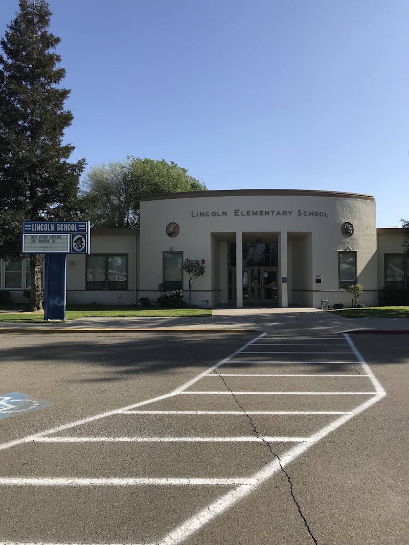 Lincoln Elementary photo