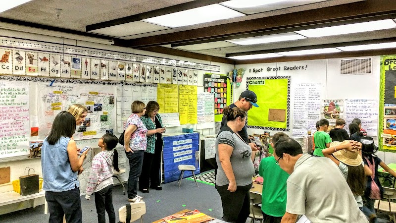 Del Roble Elementary photo