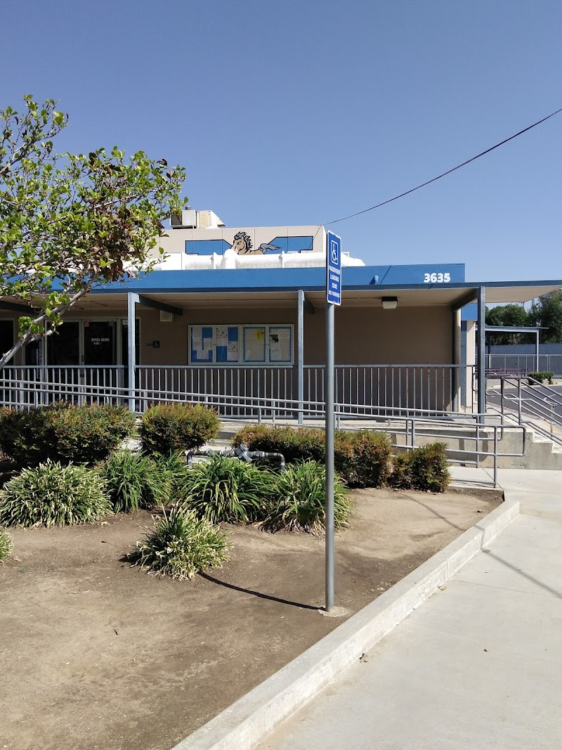 Madison Elementary photo
