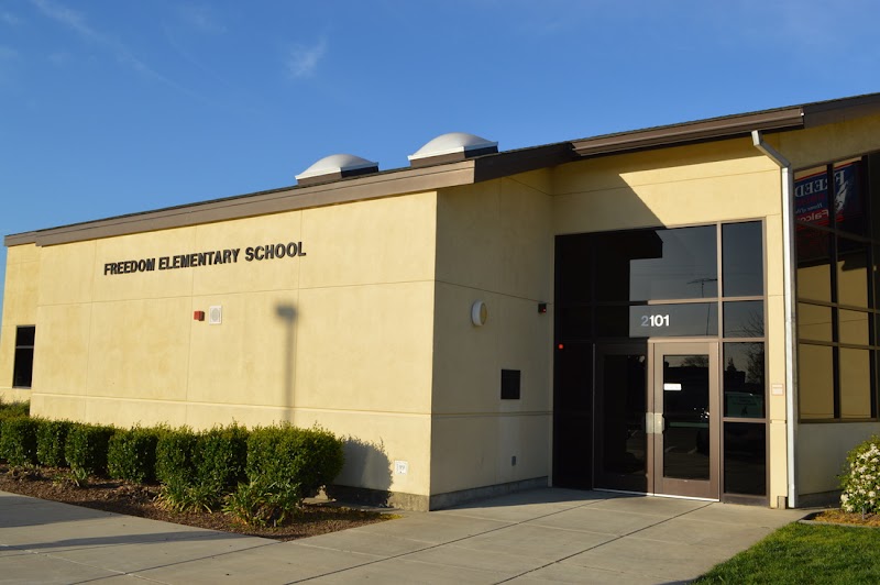 Freedom Elementary photo
