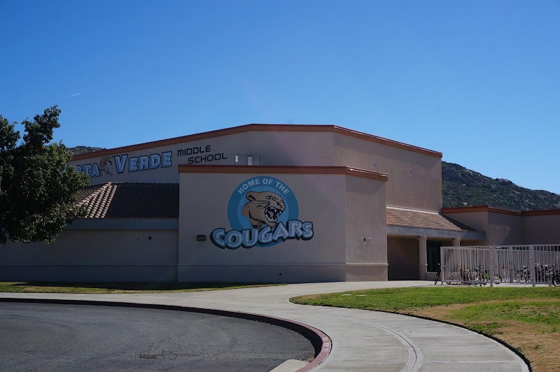 Vista Verde Middle photo