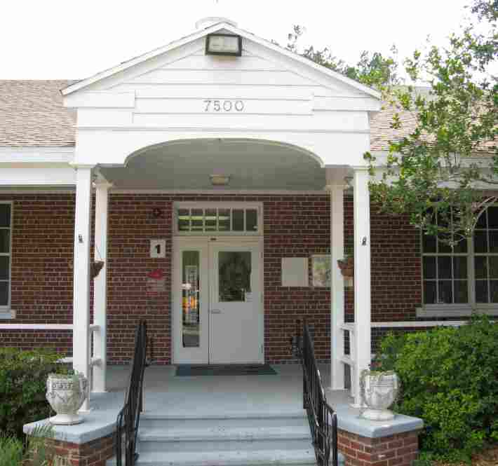 LOCKHART ELEMENTARY photo